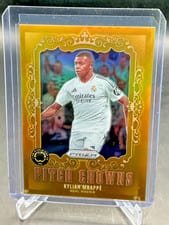 2025 Panini Prizm FIFA Club World Cup Pitch Crowns Kylian Mbappe #17 card