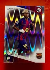 2025 Topps Chrome UEFA Lamine Yamal #10 card