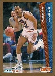 1992-93 Fleer Base Set Larry Nance #42 card