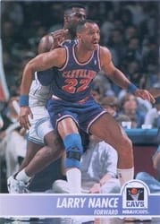 1994-95 Hoops Base Set Larry Nance #36 card