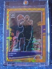 2020 Panini Donruss Optic LeBron James Gold Wave #13 card
