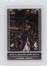 2021-22 Panini NBA Sticker & Card Collection (Brazil) Base Set LeBron James #31 card