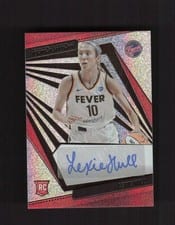 2022 Panini Revolution WNBA Autographs Lexie Hull #AG-LXH card