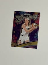 2024 Panini Prizm WNBA Groovy Lexie Hull #3 card