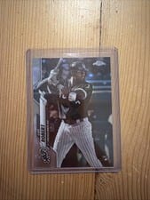 2020 Topps Chrome Luis Robert Refractor #60 card