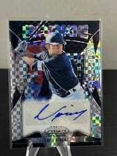 2019 Panini Prizm Rookie Autographs Luis Urias #RA-LU card