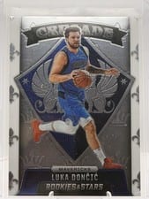 2021-22 Panini Chronicles Base Set Luka Doncic #625 card