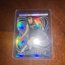 2022-23 Hoops Hipnotized Luka Doncic #8 card