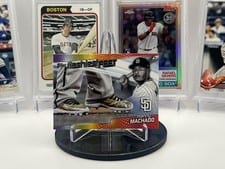 2022 Topps Flashiest Feet Autographs Manny Machado #FF-3 card