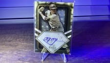 2023 Topps Diamond Icons Icons of the Diamond Autographs Manny Machado #IOTD-MM card