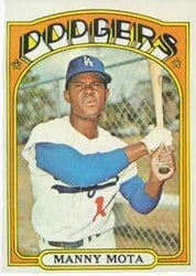 1972 Topps Base Set Manny Mota #596 card