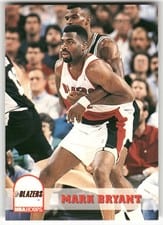 1993-94 Hoops Base Set Mark Bryant #395 card