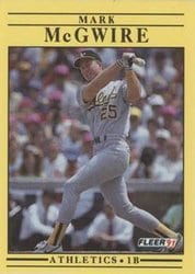 1991 Fleer Base Set Mark McGwire #17 card