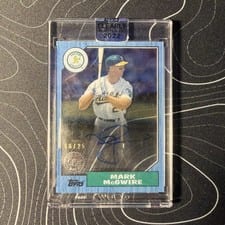 2022 Topps Clearly Authentic 1987 Topps Baseball Autographs Mark McGwire #87TBA-MM card