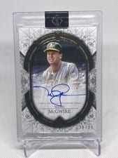 2024 Topps Transcendent Collection Autographs Mark McGwire #TCA-MM card