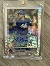 2022 Topps Chrome Logofractor Edition Autographs Max Muncy #CA-MM card