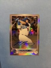 2022 Topps Chrome Veteran Autographs Max Muncy #CVA-MM card
