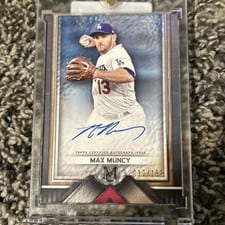 2022 Topps Museum Collection Archival Autographs Max Muncy #AA-MM card
