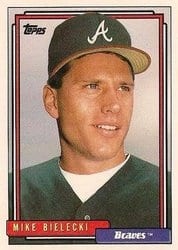 1992 Topps Base Set Mike Bielecki #26 card