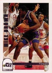 1992-93 Hoops Base Set Mike Brown #222 card