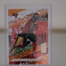 2019 Panini Donruss Elite Mike Evans Green #38 card