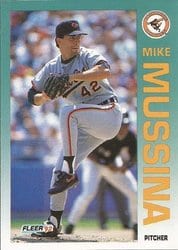 1992 Fleer Base Set Mike Mussina #20 card