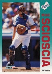 1992 Fleer Base Set Mike Scioscia #470 card