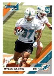 2019 Donruss Base Set Myles Gaskin #281 card