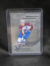 Nathan MacKinnon 2022-23 Upper Deck Smooth Grooves card
