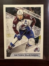 2022 Topps NHL Sticker Nathan MacKinnon #634 card