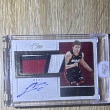 2022-23 Panini One and One Rookie Jumbo Jersey Autographs Nikola Jovic #RJJ-NJV card