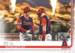 2019 Topps Base Set 烈火 Ohtani Gets Hot #367 card
