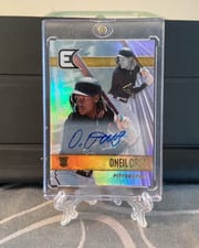 2022 Panini Chronicles Essentials Autographs Oneil Cruz #2 card