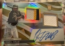 2022 Panini Chronicles Spectra Rookie Dual Jersey Autographs Oneil Cruz #RDJA-OC card