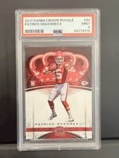 Patrick Mahomes II 2017 Panini Crown Royale card