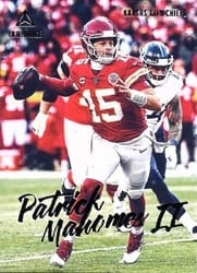 2020 Panini Luminance Base Set Patrick Mahomes II #1 card