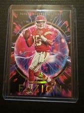 2023 Panini Luminance Fuzion Patrick Mahomes II #2 card