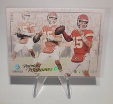 2023 Panini Luminance Vestige Patrick Mahomes II #3 card