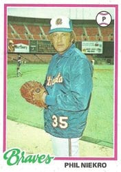 1978 Topps Base Set Phil Niekro #10 card