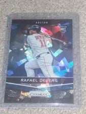 2018 Panini Chronicles Prizm Rafael Devers #18 card