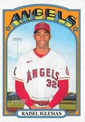2021 Topps Heritage Base Set Raisel Iglesias #552 card