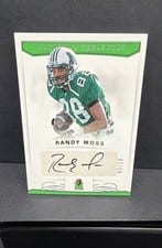 2018 National Treasures Signatures Randy Moss card