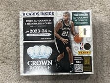 Retail Box 2022 Panini Crown Royale card