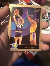 1990-91 SkyBox Base Set Rik Smits #122 card