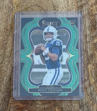 2025 Panini Select Riley Leonard #333 card