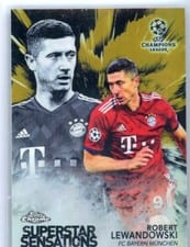 2018 Topps Chrome UEFA Champions League Superstar Sensations Robert Lewandowski Gold Refractor #SS-RL card