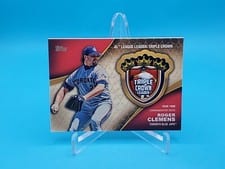 2023 Topps Crowning Achievements Commemorative Patch Autographs Roger Clemens #CA-RC card