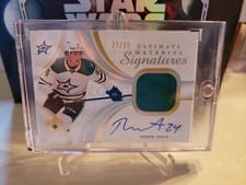2021-22 Upper Deck Ultimate Collection Ultimate Material Signatures Roope Hintz #UMS-RH card