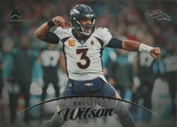 2023 Panini Luminance Base Luminance Horizontal Russell Wilson #89 card
