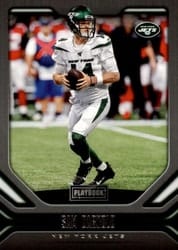 2019 Panini Playbook Base Set Sam Darnold #10 card